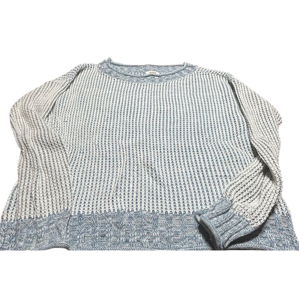 a.n.a Two-tone crew neck pullover sweater light gray, white & blue threading